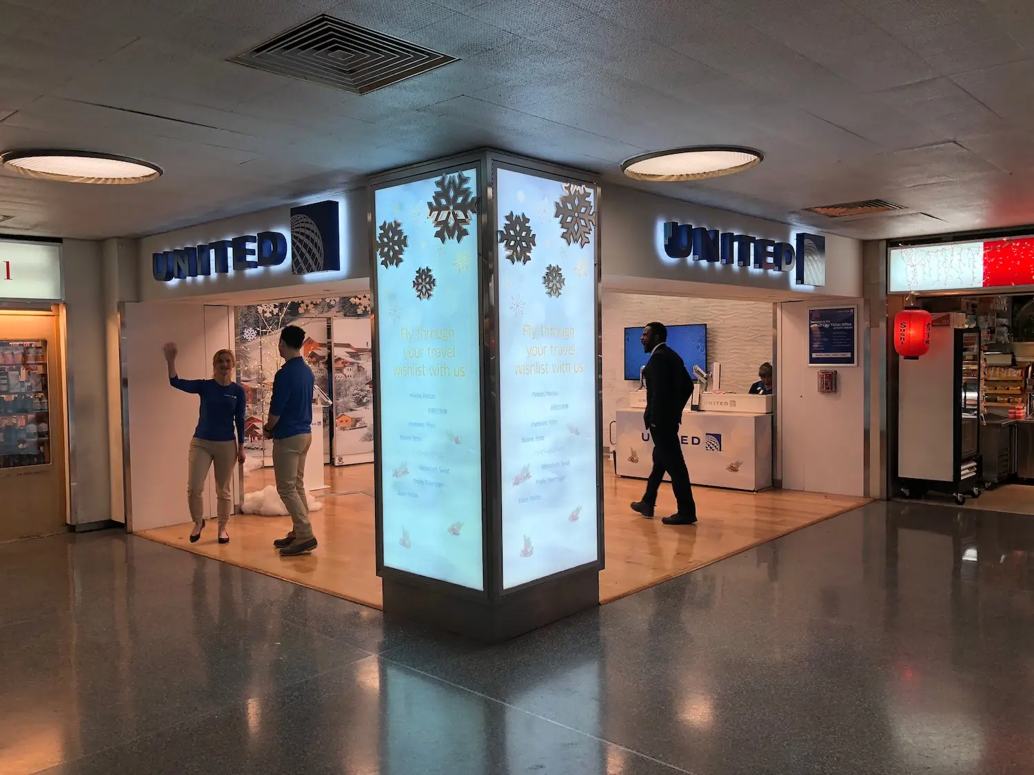 United Airlines Ticket Office Photos